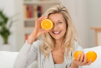 Il benessere durante la menopausa: l'importanza dell'alimentazione e della fitopratica